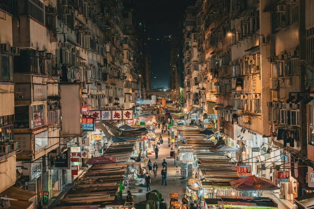 From Illegal Policies to AI Hype: This Week's Market Mirage market street