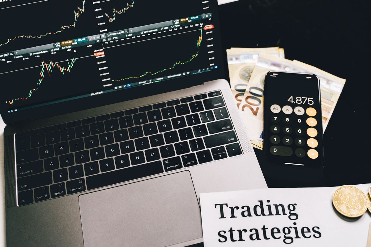 Discipline Over Drama: Why Orstac Traders Stay Calm While Apple & Crypto Wobble calm trading